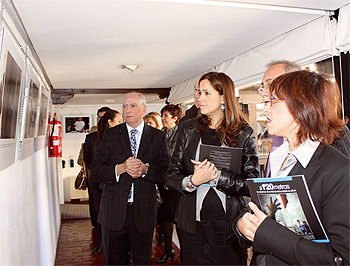 Inauguración de la exposición sobre derechos de la infancia.